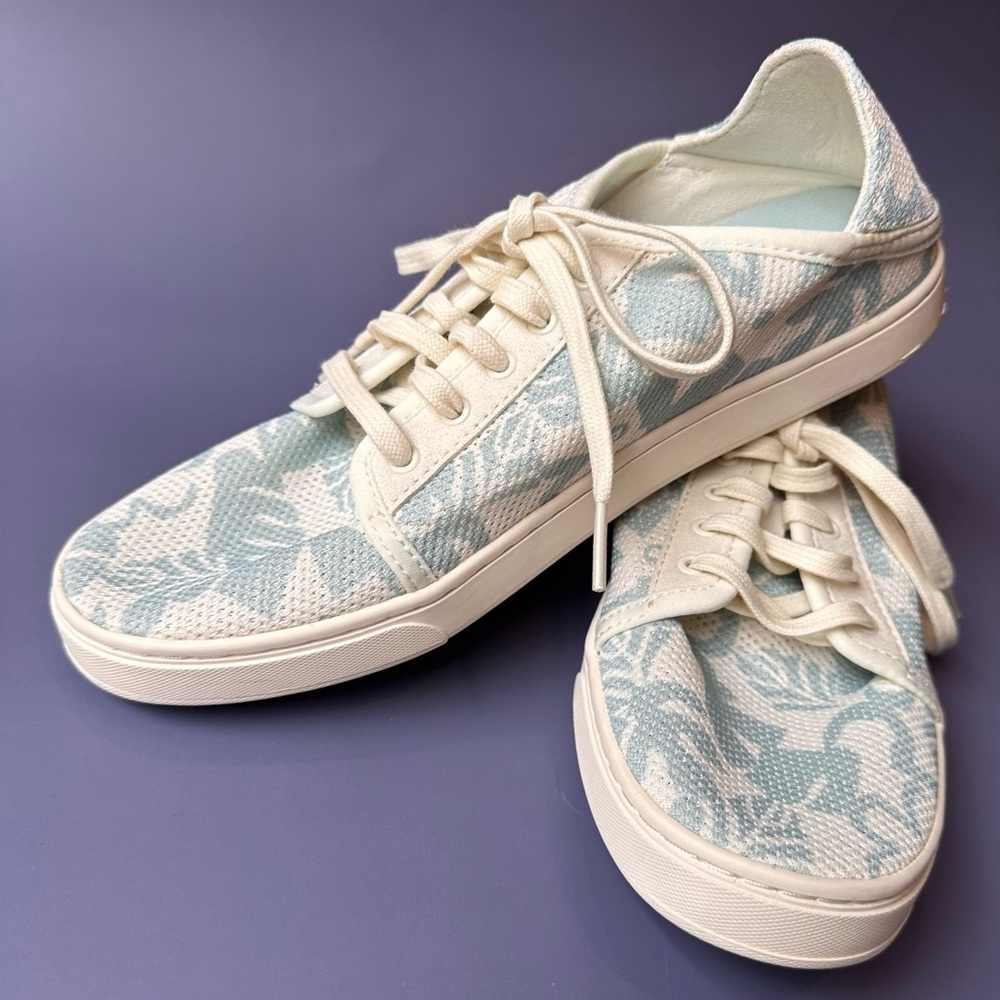 NEW✨OluKai, Pehuea Lī Lightweight Sneakers